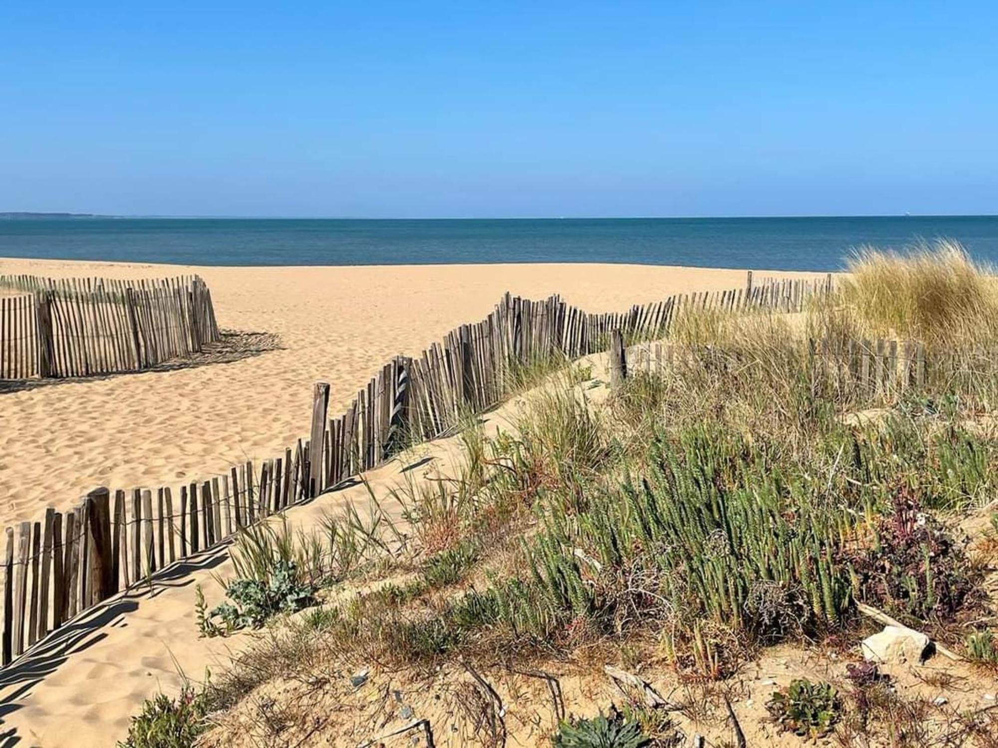 Loft 4 Pers Centre Chatelaillon-Plage, A Deux Pas De La Mer Et Du Casino, Wi-Fi Inclus - Fr-1-706-26 المظهر الخارجي الصورة
